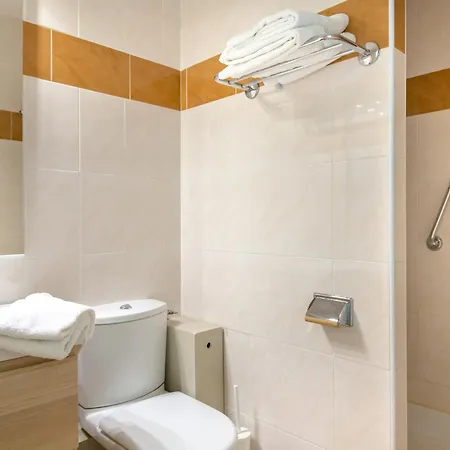 Lejlighed Climatise 2/3 Pers Proche Et Commerces, Balcon, Wi-fi, Parking Dispo - Fr-1-466a-7 *