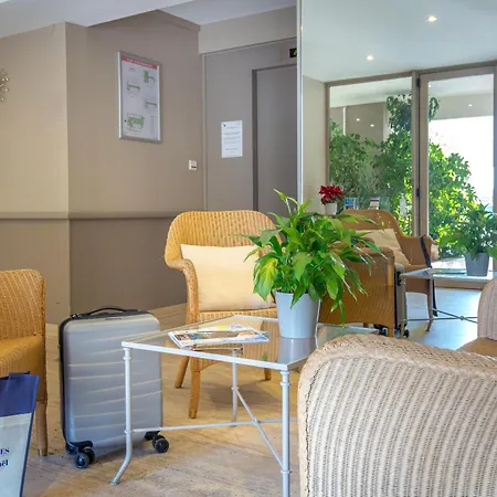 Climatise 2/3 Pers Proche Et Commerces, Balcon, Wi-fi, Parking Dispo - Fr-1-466a-7 Lejlighed *